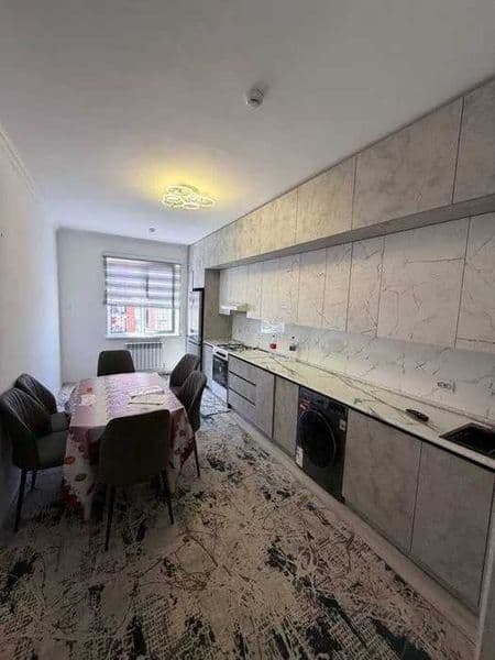 Абдуллох — Агент недвижимости.<br />
Имеется огромная база к