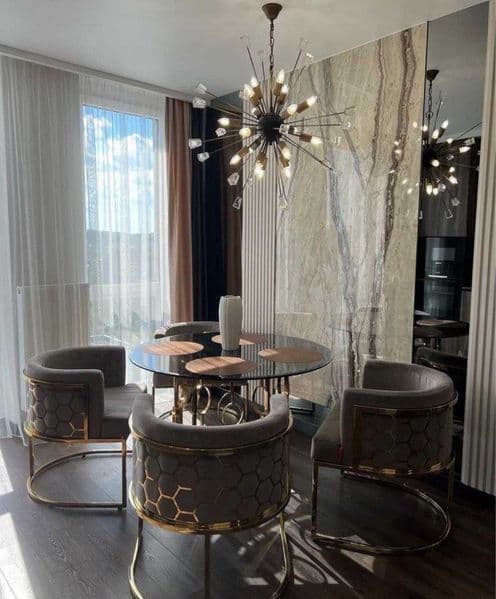 Мирабдаский район<br />
Гостиница Россия<br />
ЖК Мирабад Ав