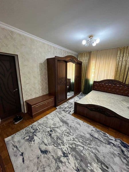 Сдаётся собственная 1 комнатная квартира переделанная в 2 ко