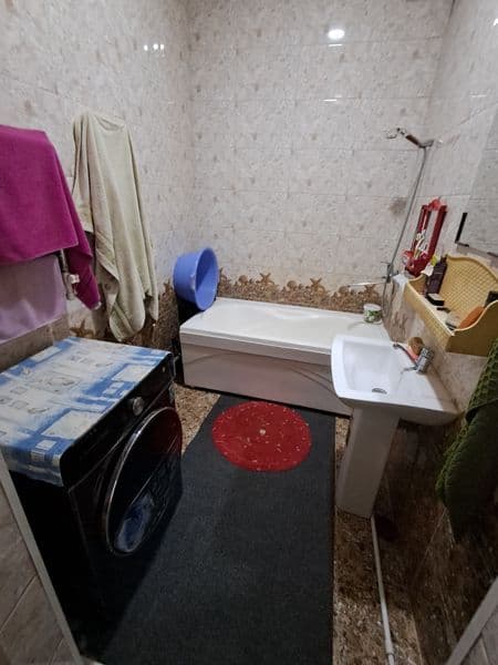 Ijaraga qiz bola talabalar quyiladi. Xonani ozoda tutadigan,