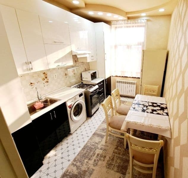 Сдается 4 комнатная 5 Этаж<br />
5 Дома. Есть лифт Сергели 8