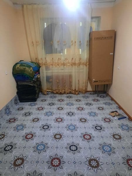 Qoraqamish 2/4 tansiqboyev bozor ròparasida 2 xonali kvartir — фото 2