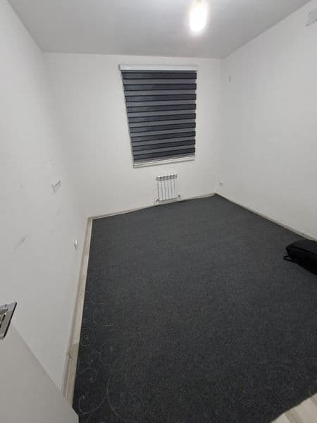 Яшнобод раён. 1/2/9<br />
Арентер:  ЖК Ассалом Сохил<br />
Г