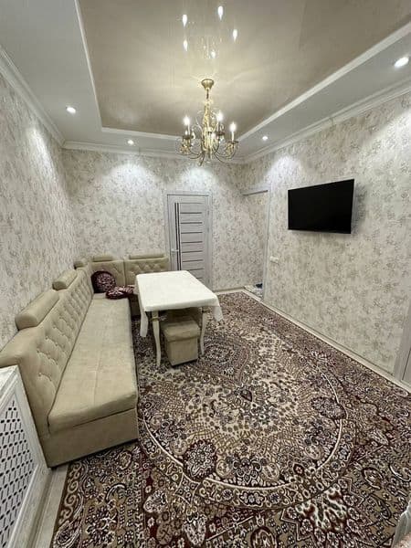 Metro bekatiga piyoda 3 daqiqa! 2 xonali, hamma sharoiti bor