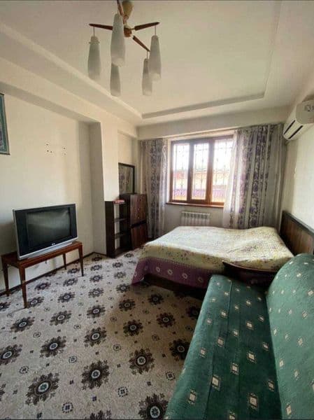 Mebel bilan jihozlangan<br />
Maishiy texnikalar bor<br />
I