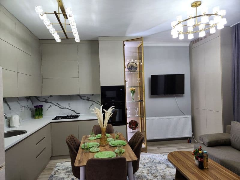 СРОЧНО Сдается квартира ПРЕМИУМ класса<br />
<br />
• Район: