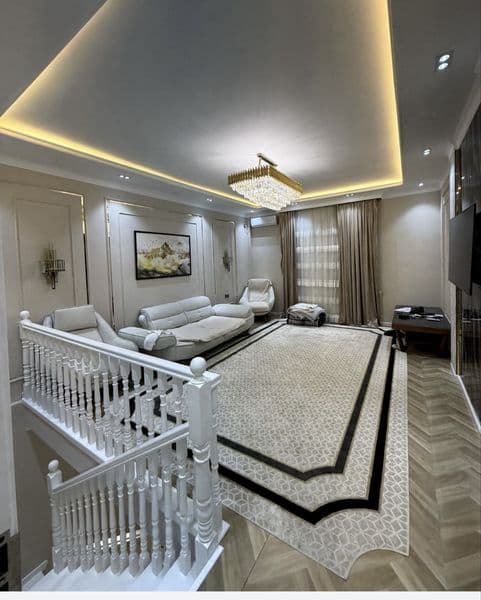 Аренда Саларес<br />
4хона<br />
1 етаж<br />
9-етажка<br />