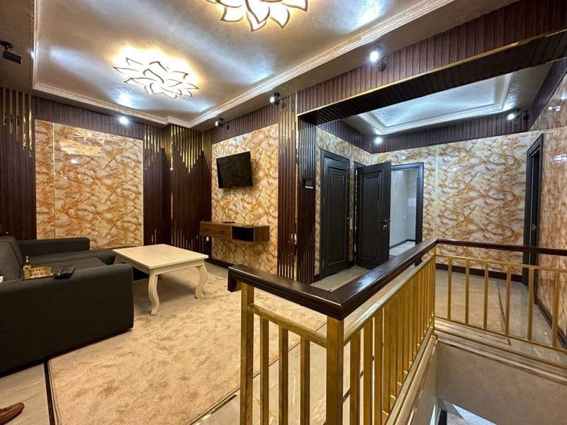 Срочно продам.  Дуплекс кв.<br />
<br />
Район: Мирзо-Улугбе