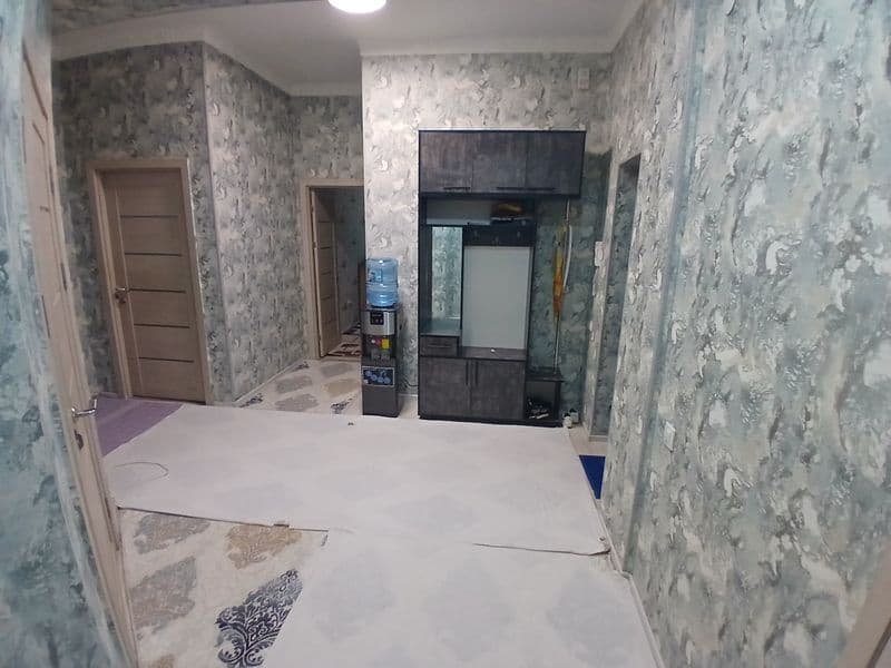 Uqiydigan yoki ishlaydigan qizlarni ijaraga quyamiz.Yangi qu — фото 2