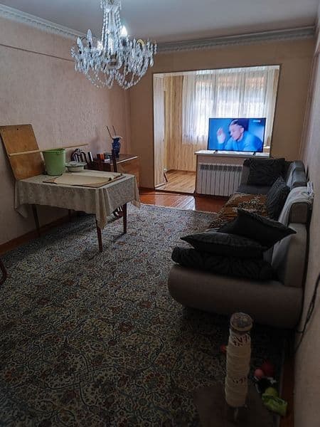 Аренда метро тинчлик 1.хонали оилага берилади расмдаги уй ха