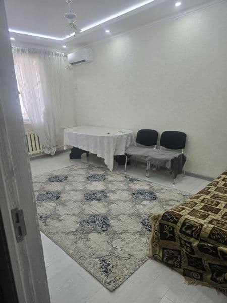 Мирзо Улугбек район Ялонгоч Еко Базар  1*2комнатная  толка с