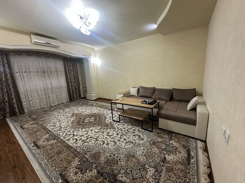 Аренда от собственника.<br />
3х комнатная, хороший ремонт, 