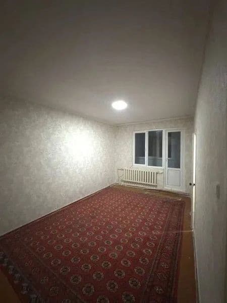 ID <br />
<br />
Сдается упакованная квартира. Рядом есть вс