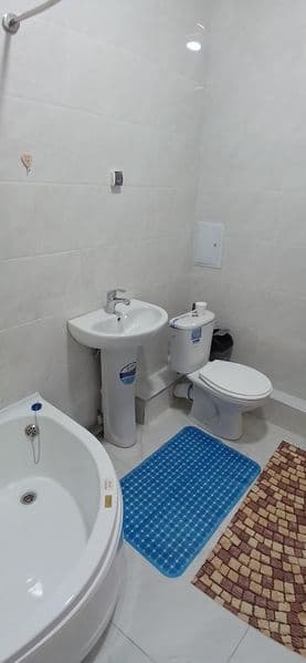 Muzlatgich,konditsioner, kir yuvishga mashinasi bor 2 xona 3 — фото 4