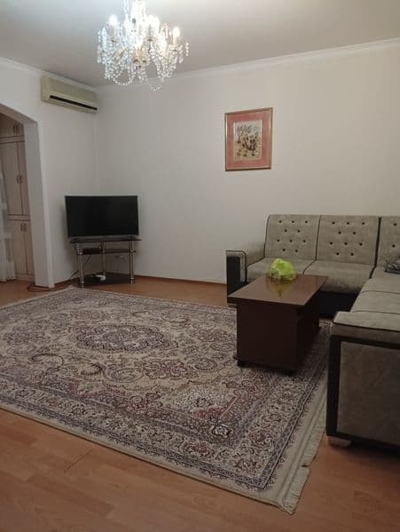 Сдается 2х комн.кв.в самом центре и со всеми удобствами,<br 