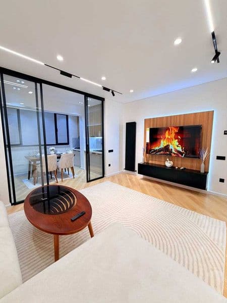 Жилой комплекс:  NRG Oybek<br />
Комнат: 3<br />
Этаж: 3<br 