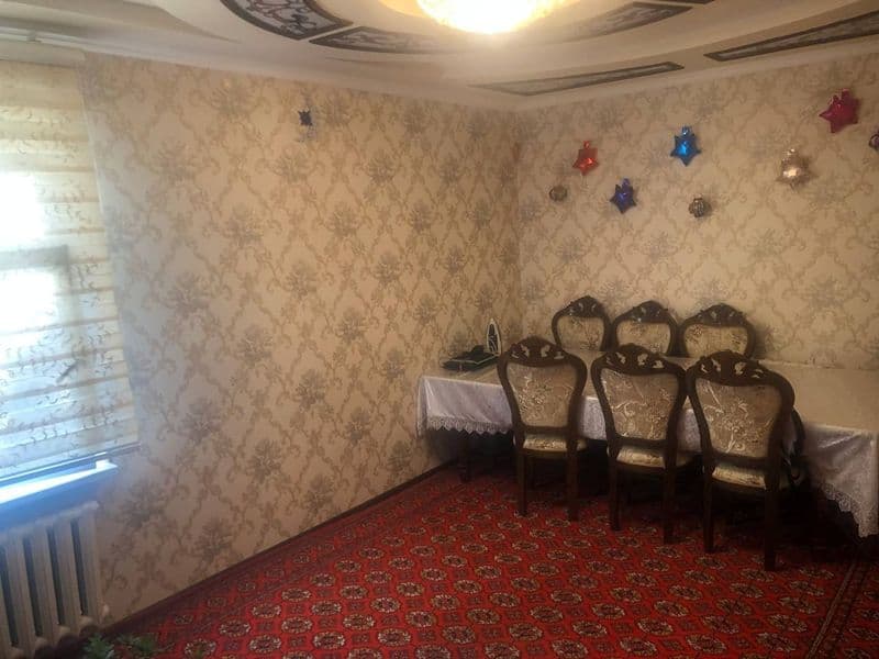 Срочно сдается комната для студентов и рабочим  на долгий ср