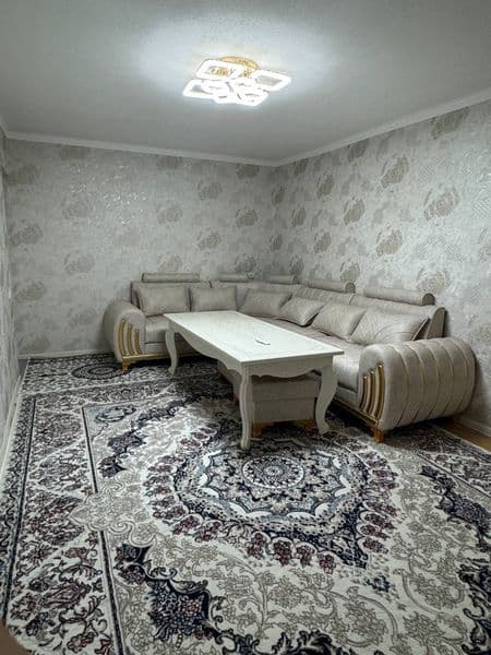 АРЕНДА <br />
Мукумий<br />
- 3 комнатная <br />
- 3 этаж <b