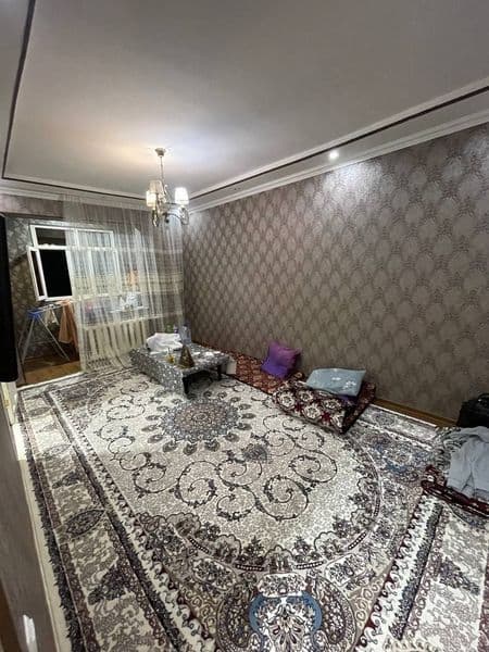 Chilonzor-19 kvartilda 53-dom 3-etaj 2 xona. Oilaga va qizla