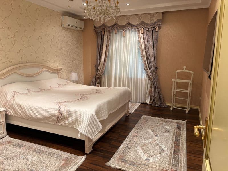 Шикарная просторная с высокими потолками 3 х комнатная кварт — фото 3