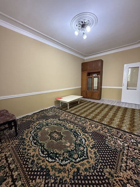 Аренда <br />
Сдаётся квартира <br />
2 комнатный <br />
4 е