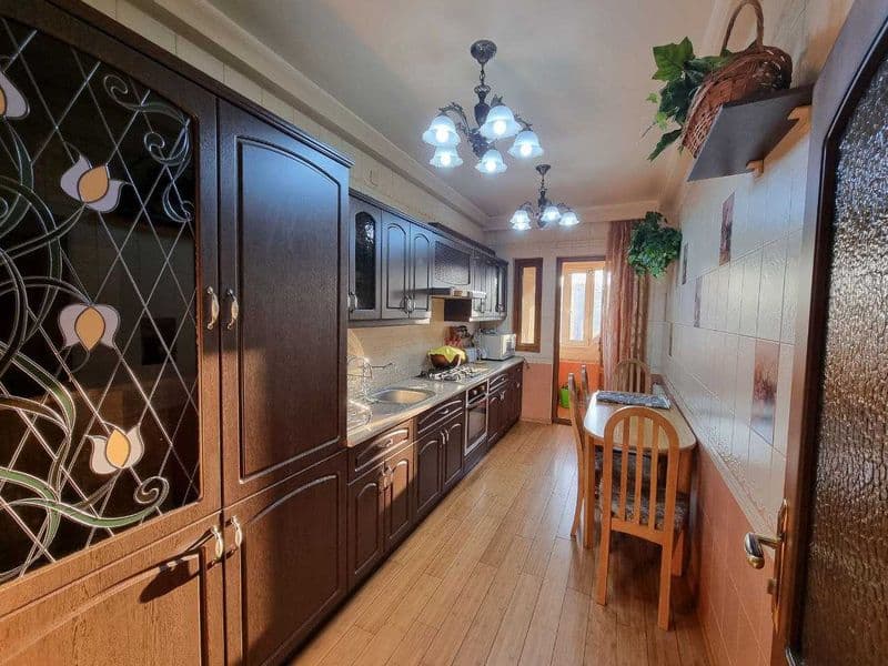 Улица Ойбек, 49 дом, 3 комнатная переделанная в 2 комнатную, — фото 2