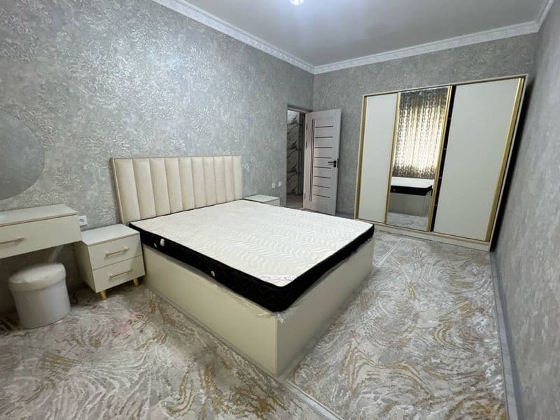 Ибн сино-1<br />
Вдоль дороги<br />
3/4/5 <br />
550$<br />
