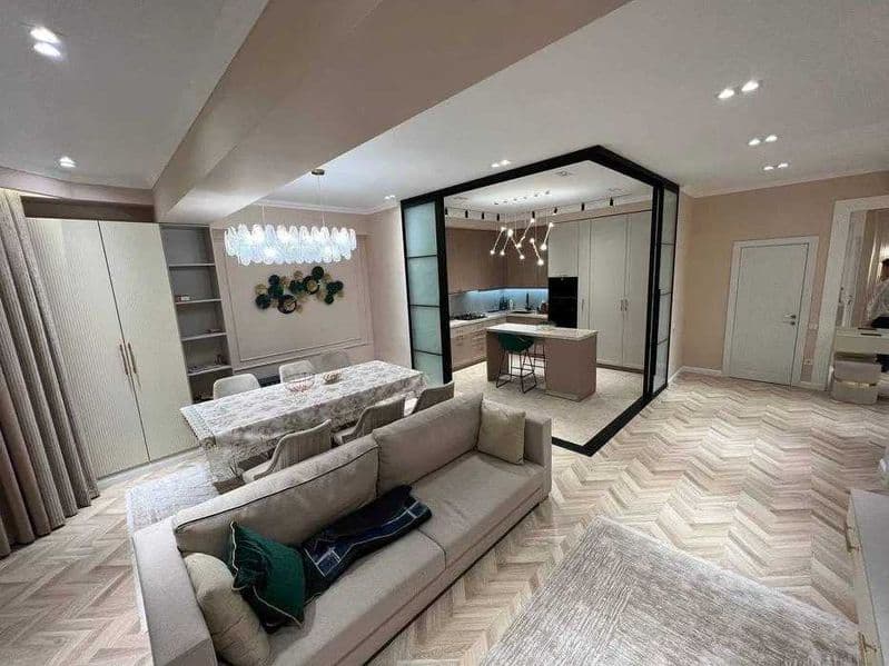 Район: Мирабадский<br />
Ориентир: Ул.Нукусская / Российское