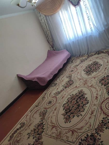 Спутник 8,49,11 арендага берилади 2- хонали. Тинч яхши махал