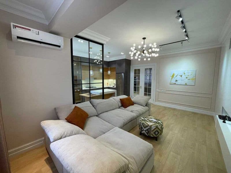 Элитный апартамент:<br />
Район: Яккасарайский <br />
Кол-во