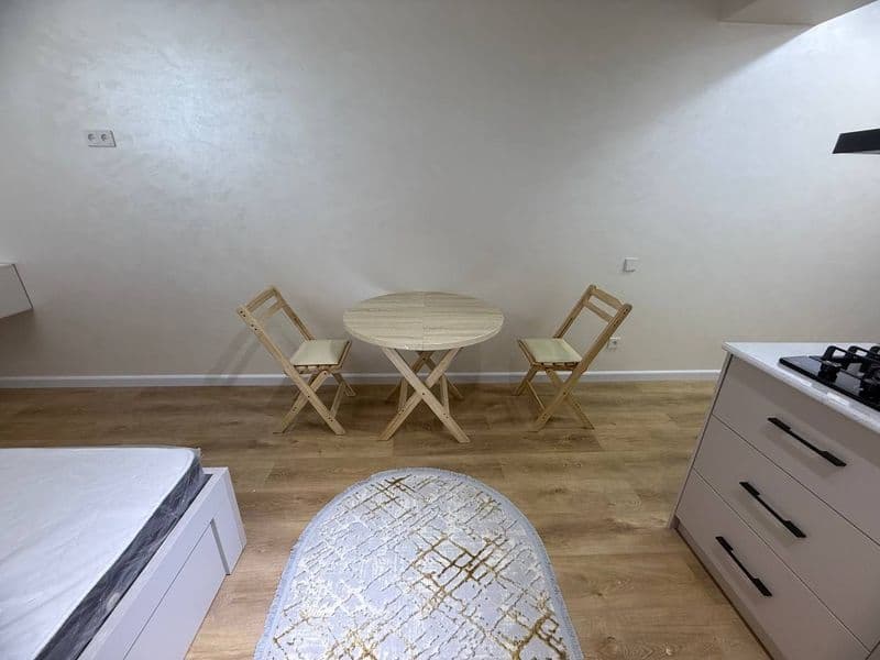 Сдается 1 комнатная квартира всё есть 6 этаж ориентир олмос  — фото 5