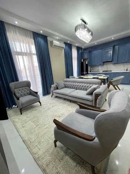 Район: Яккасарайский<br />
Адрес: Бабур<br />
<br />
• Комна — фото 3