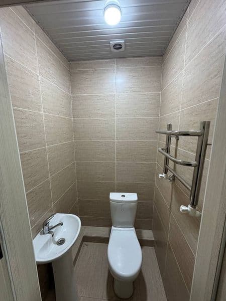 Chilonzor 21-kvartal kvartira bor <br />
2 xonali <br />
300 — фото 5