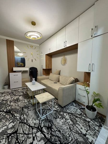 Сдаётся квартира <br />
Вторичка -панельный дом <br />
- Чил — фото 2