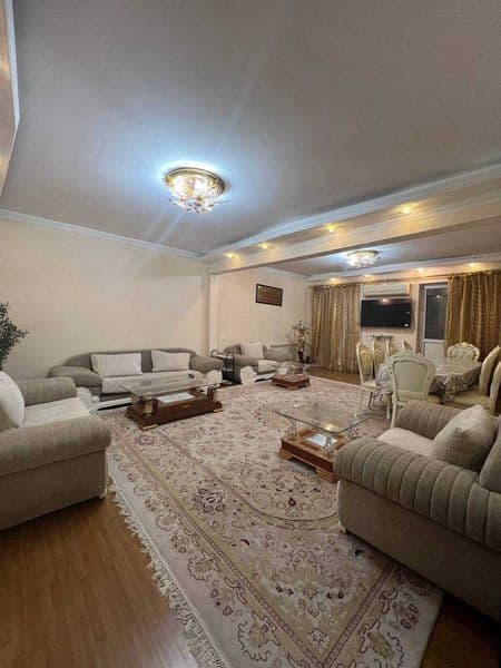 Сдается 3 комнатная квартира 130 кв.м. Банковский дом <br />