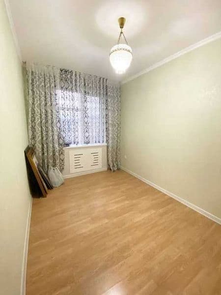 Сдаётся квартира возле 145 школы по улице Истикбол 4-4-5     — фото 5