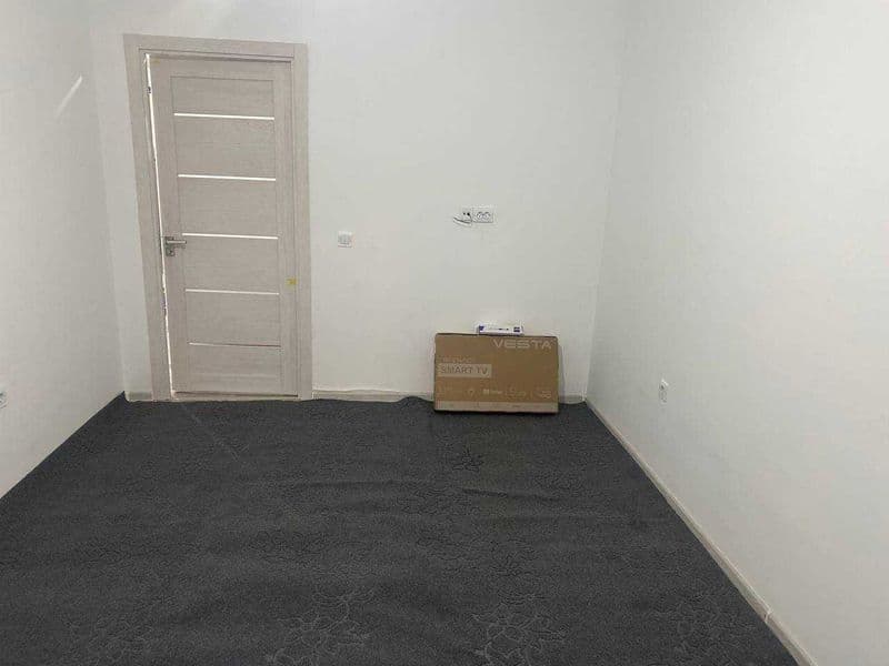 Срочно сдается 3 ком квартира новая, только для семьи кварти — фото 3