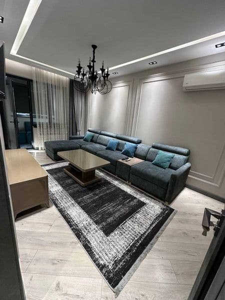 • Район: Чиланзар<br />
• Адрес: 12-квартал<br />
• Ориентир