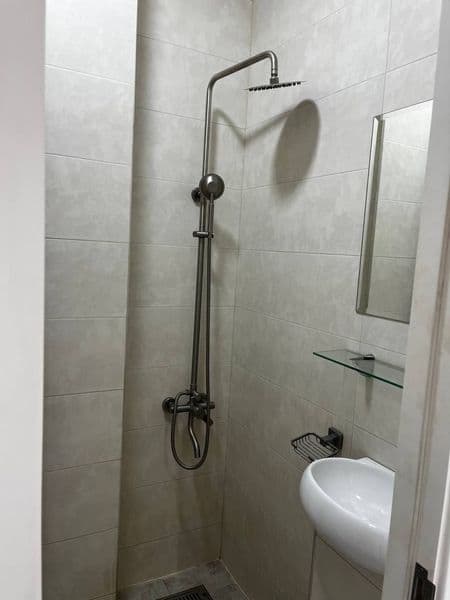 Сдаётся квартира студия с евро ремонтом, на долгий срок. Жел — фото 2