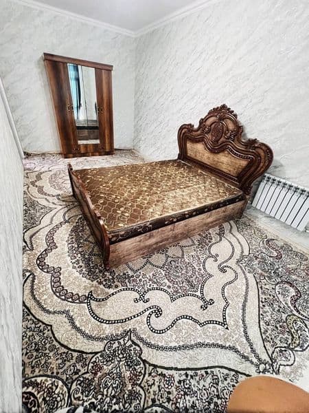 Bektemir tumaniga yaqin joyda 2-xonali kvartera bor oilaga y