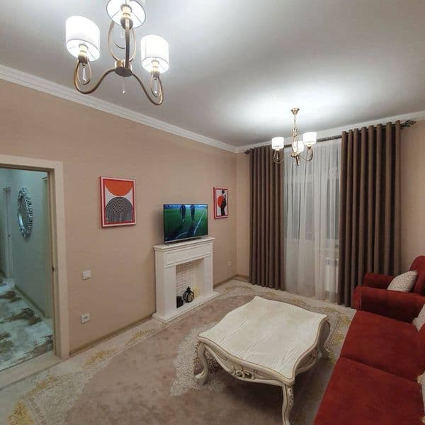 Квартира полностью обставлена мебелью и техникой звоните ест