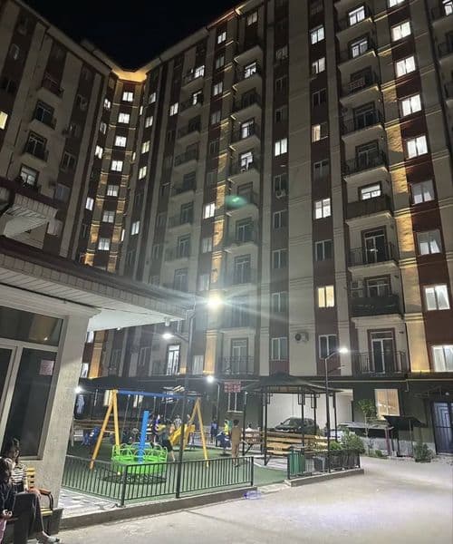 Срочно сдается квартира семье ! Квартира находится в новостр