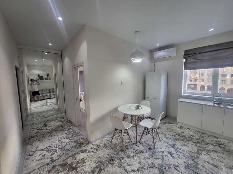 Район: Яшнабадский<br />
Адрес: Паркентский<br />
<br />
Ком — фото 5