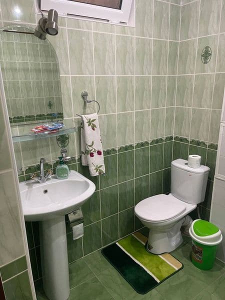 Сдаю квартиру в центре города. В квартире имеется все на дол — фото 5