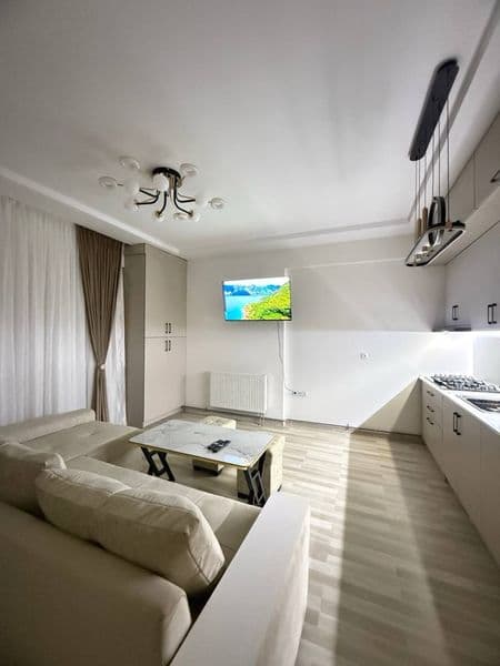 ID 2239<br />
<br />
Сдается упакованная квартира. Рядом ест