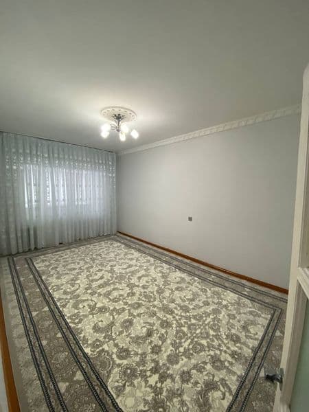 АРЕНДА Оилага<br />
Чорсу массивида   2 хона 1-қават<br />
Ф — фото 4