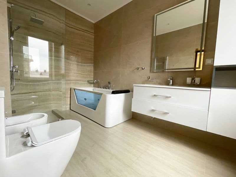 Аренда в центре!<br />
НОВОСТРОЙКА <br />
Адрес: ул. Амира Т — фото 2