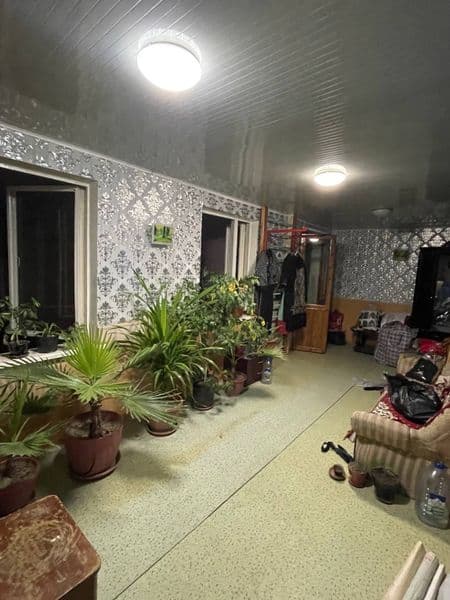 Аренда 5хонали уй бемалол 2та ойла яшаса болади парковкаси б