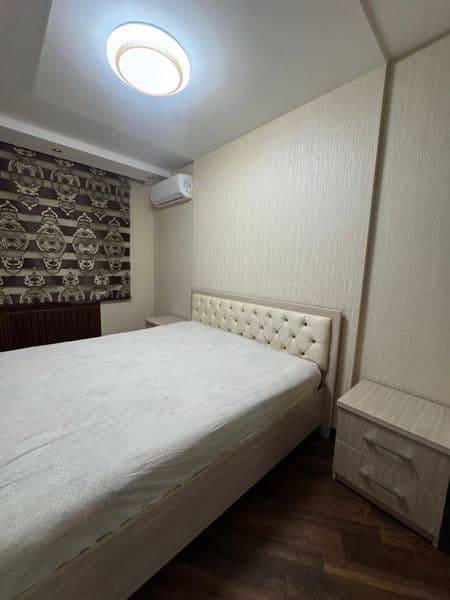 Аренда<br />
Вторичная<br />
Ц1<br />
Комнат: 3<br />
   Эта