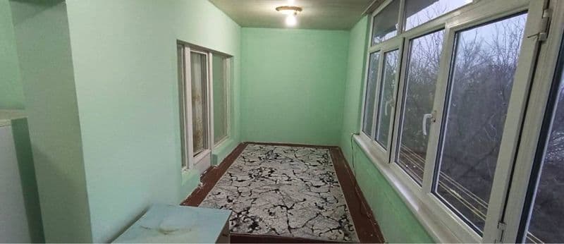 ID : 100-09<br />
2/4/4 <br />
Район:Юнусабад 11 квартал <br